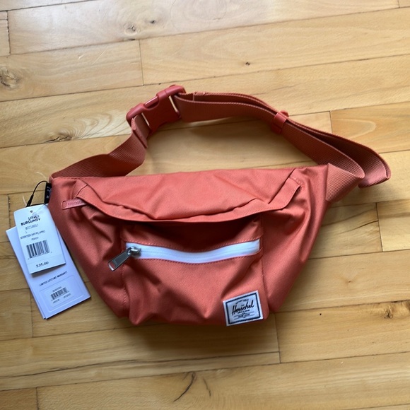 Herschel - Picture 1 of 4